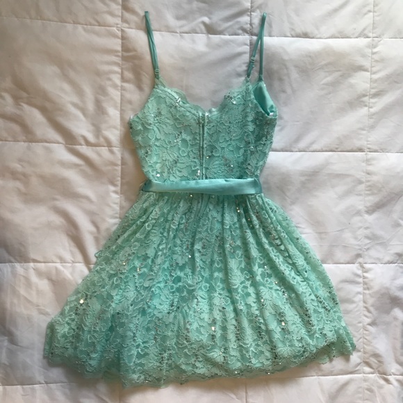 Short Teal Lace Formal Dress - Picture 3 of 4